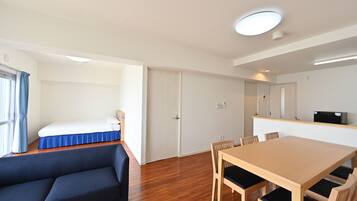 Family Condo, 3 Bedrooms, Kitchen, Oceanfront | Living area | 40-inch LCD TV with digital channels, TV