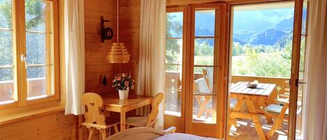 3 bedrooms, internet