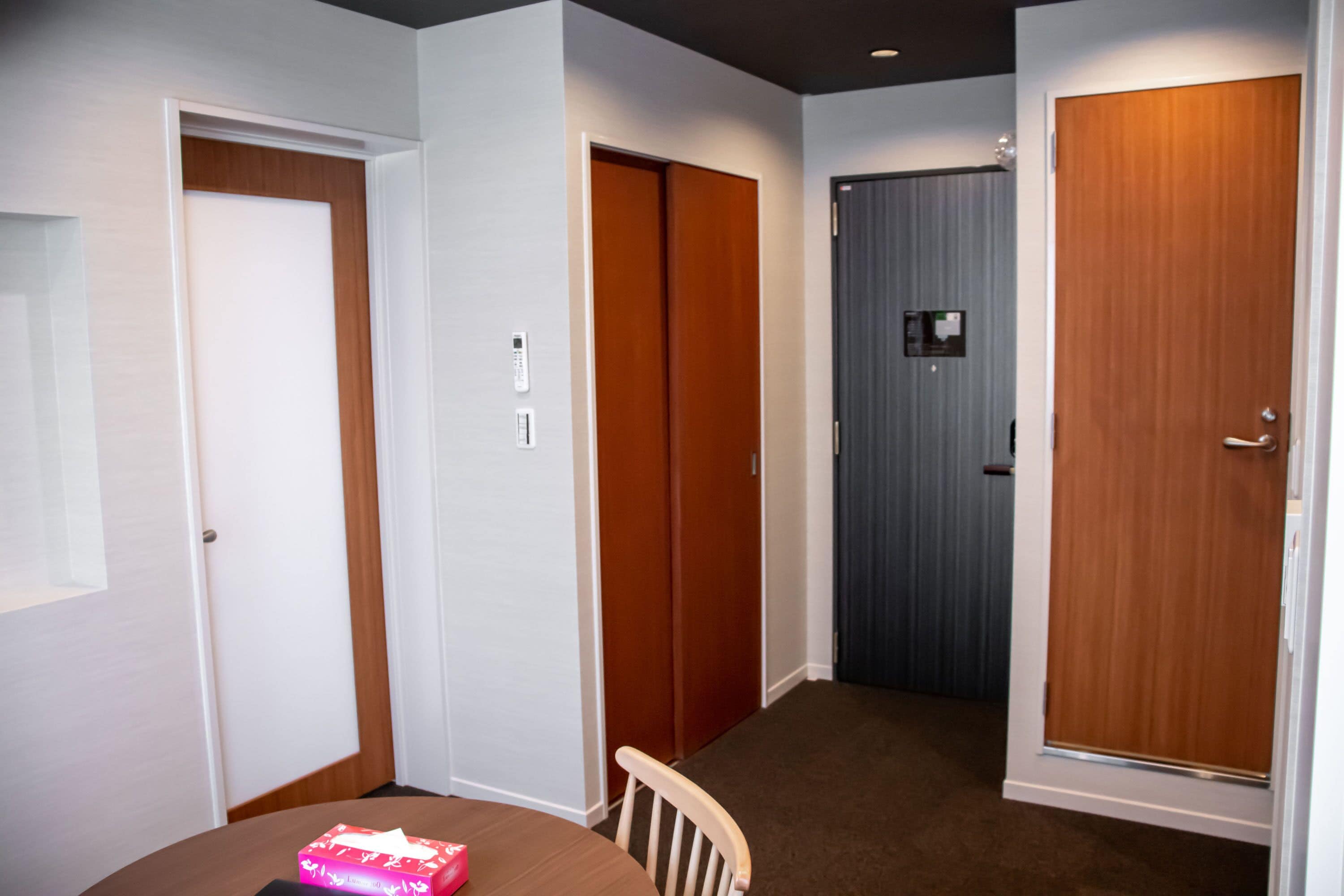 Familie appartement | 1 slaapkamer, een bureau, een laptopwerkplek, geluiddichte muren