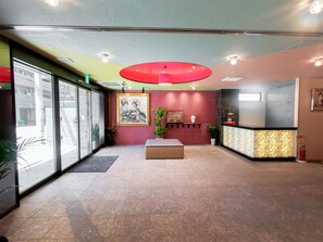 Lobby - Hotel S-Presso Central (Osaka)