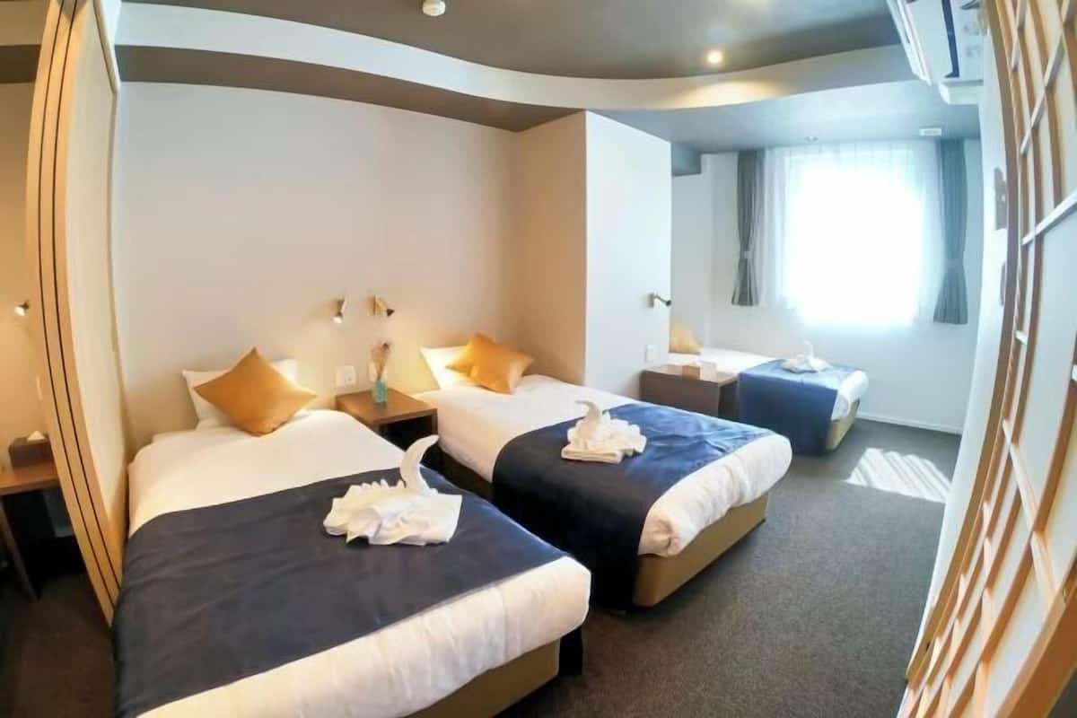 2 Schlafzimmer, Schreibtisch, laptopgeeigneter Arbeitsplatz