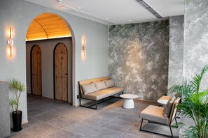 Lobby - Hotel S-presso South (Osaka)