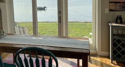 Waterfront directly on ocean