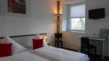 1 Schlafzimmer, Schreibtisch, WLAN, BettwÀsche