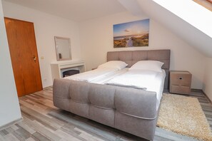 2 slaapkamers, reisbedje, wifi, beddengoed