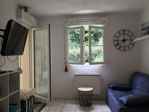 TV - Garden-Level Apartment at Capbreton Port, Terrace, Parking Included (Capbreton)