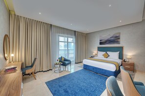 Superior studio | Luxe beddengoed, een kluis op de kamer, verduisterende gordijnen