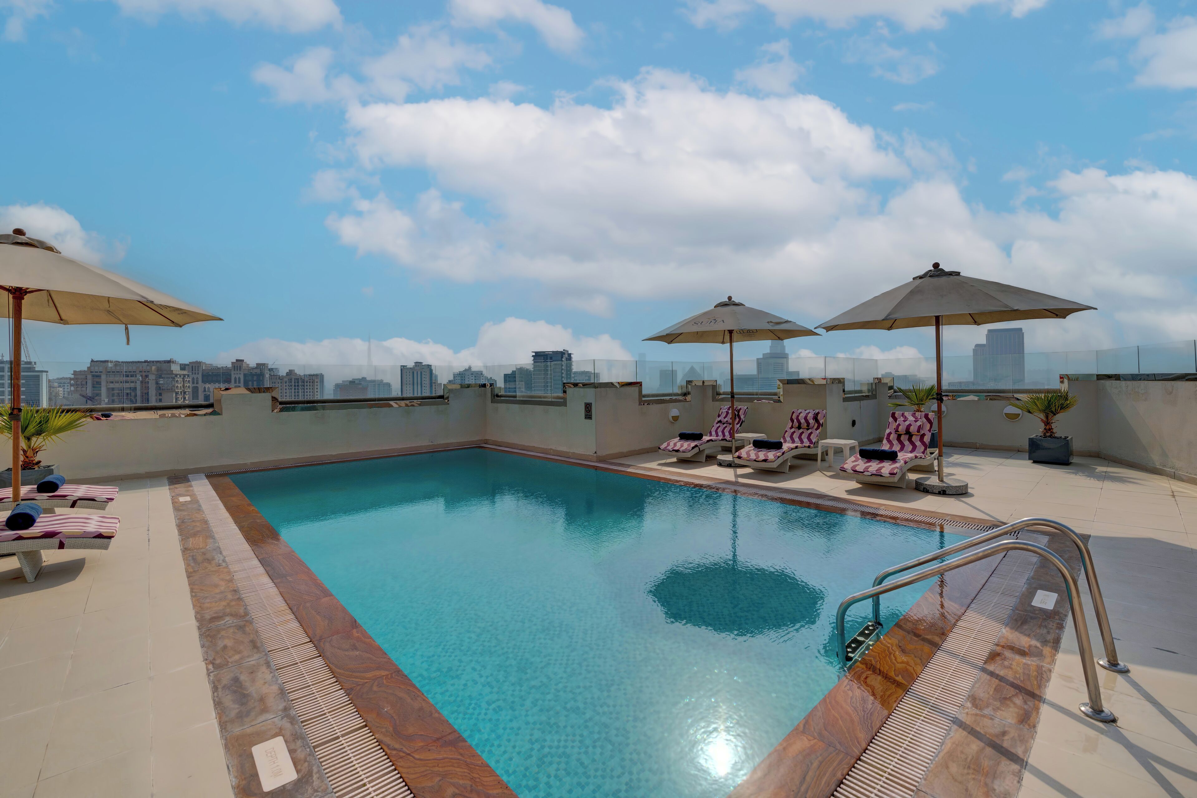 Outdoor pool, pool loungers