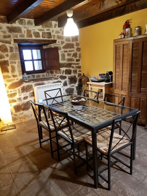 Unclassified image, 5 of 35, button - Marga cabin, comfort in the middle of nature, without missing anything. (San Roque de Riomiera)