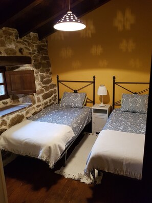 Unclassified image, 4 of 35, button - Marga cabin, comfort in the middle of nature, without missing anything. (San Roque de Riomiera)