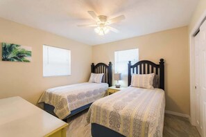 2 bedrooms, iron/ironing board, WiFi, bed sheets