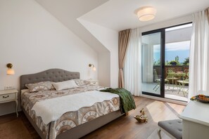 6 Schlafzimmer, Zimmersafe, Bügeleisen/Bügelbrett, WLAN