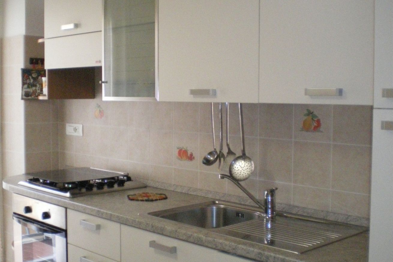 Kühlschrank, Ofen, Herdplatte, Geschirrspüler