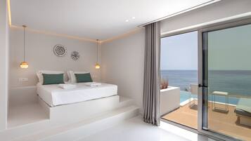 Superior Quadruple Room, Sea View (Direct Pool Access) | Minibar, in-room safe, blackout drapes, iron/ironing board