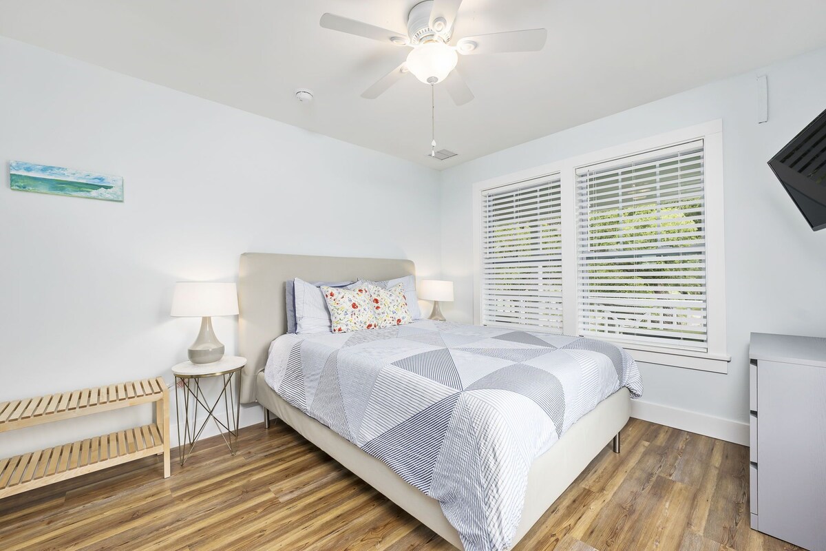 Photo 19 of Southern Charmer w/ Pool and Stellar Location-Walk to Everything Downtown!
