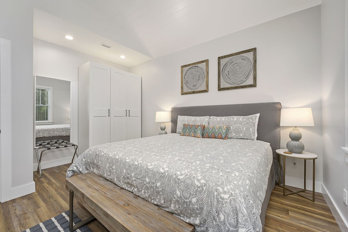 Photo 12 of Southern Charmer w/ Pool and Stellar Location-Walk to Everything Downtown!