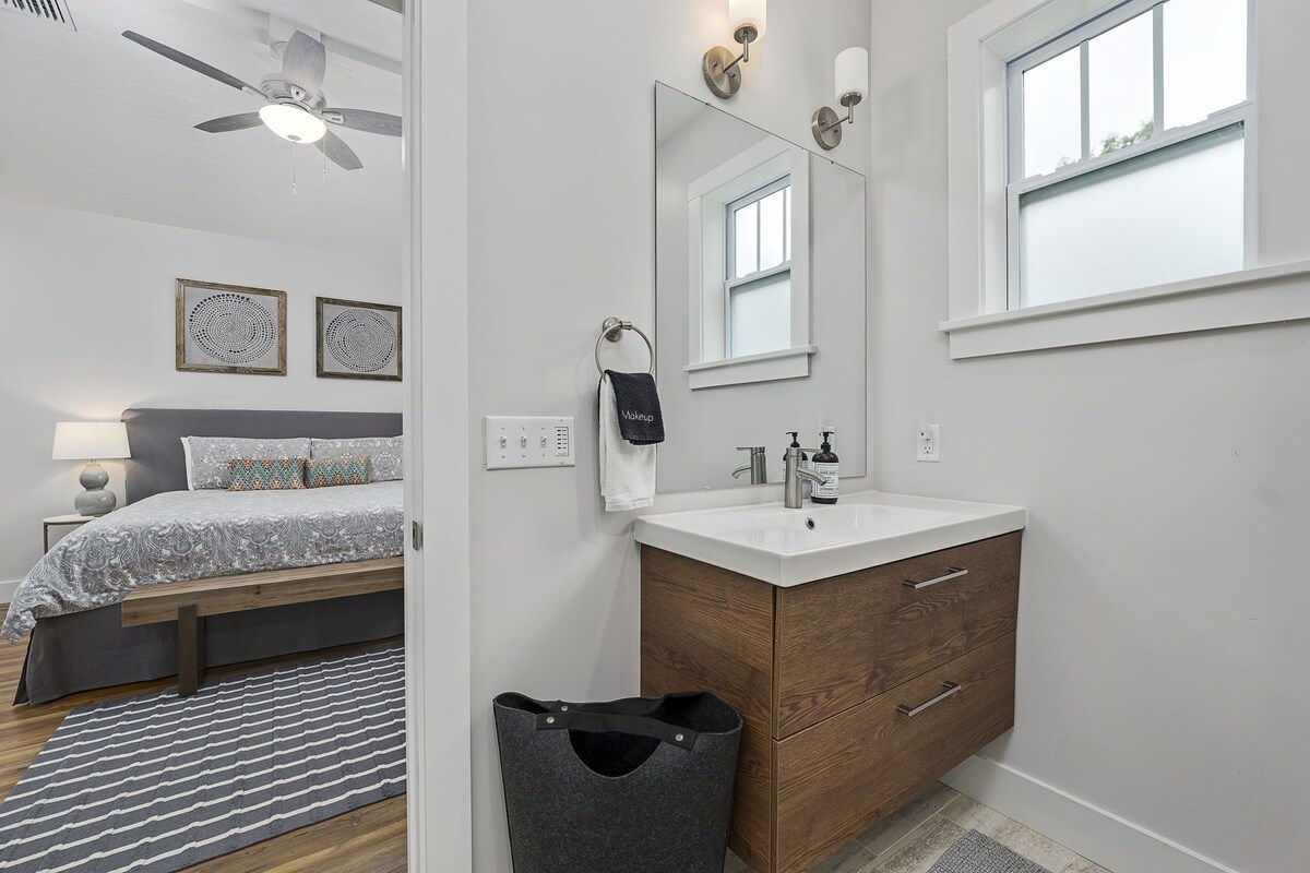 Photo 14 of Southern Charmer w/ Pool and Stellar Location-Walk to Everything Downtown!