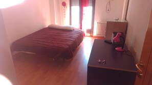 4 slaapkamers, een bureau, wifi