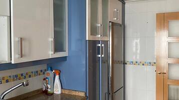 Micro-ondes, four, lave-vaisselle