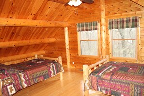 4 bedrooms, free WiFi, bed sheets
