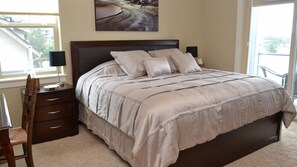 Apartment, Multiple Beds (Apartment with Balcony) - Bridgeport Condominiums (Seaside)