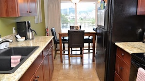 Spices, paper towels - Riverwalk Condominiums (Seaside)