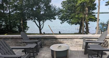 Beautiful home with 180' of Lakefront!