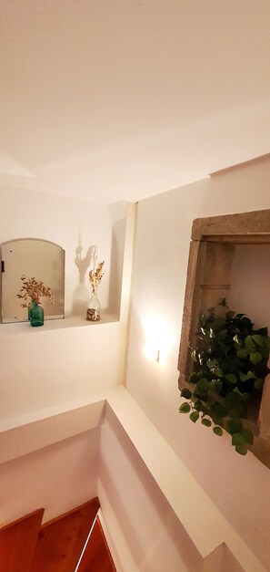 Interior - Modern meets historic. Comfortable living in the old town. (Korčula)