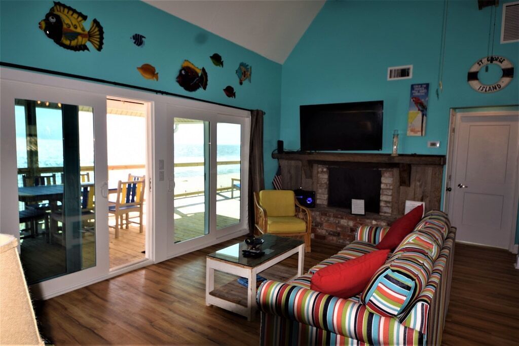 Smart TV, fireplace, DVD player, foosball