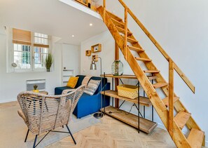 TV - Design Apt Close The Jardin Du Luxembourg (Paris)