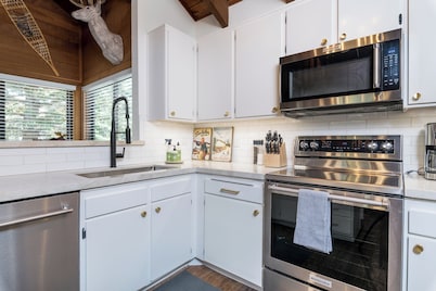Sun Valley Resort amenities! End-Unit Townhome