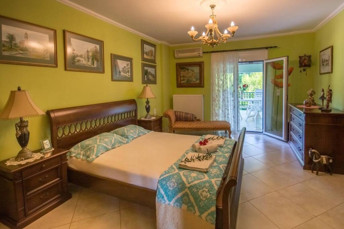 2 habitaciones, decoración personalizada y escritorio