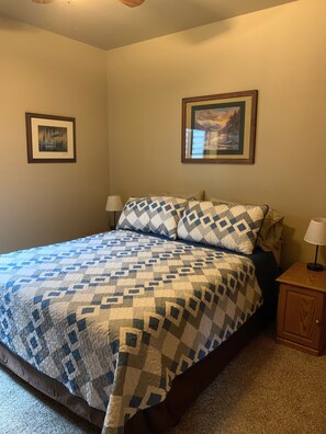 2 bedrooms, iron/ironing board, travel cot, WiFi