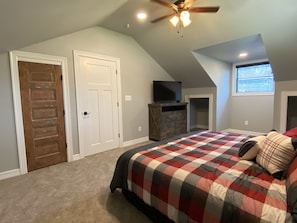 3 soverom, strykejern/-brett, wi-fi og sengetøy