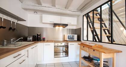 Spacieux appartement de charme aux portes de Lyon et de la Dombes