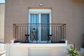 Apartment | Balcony - Valery Apartments (Kassandra)