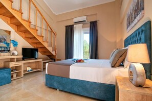 Apartment | Living area | LED TV