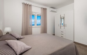 2 Schlafzimmer, Bügeleisen/Bügelbrett, Reisekinderbett, kostenloses WLAN