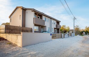 Exterior - 3 bedroom beautiful home in Segotici (Segotici)