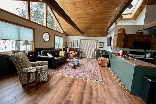 Smart TV, lettore DVD, libri