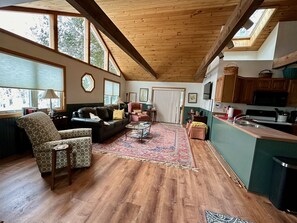 Smart TV, DVD player, books