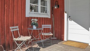 Uklassifisert bilde, 2 av 16, knapp