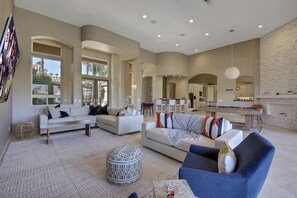 TV, fireplace, stereo - Atlantis: #259300 4BR Pool, Spa, PoolTable, Views! (La Quinta)