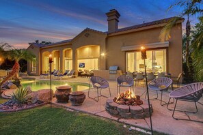 A heated pool - Atlantis: #259300 4BR Pool, Spa, PoolTable, Views! (La Quinta)