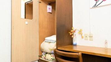 Iron/ironing board, free WiFi