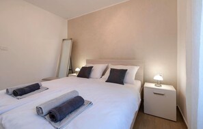 2 Schlafzimmer, Zimmersafe, kostenloses WLAN, Bettwäsche