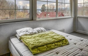 3 habitaciones y cuna de viaje 