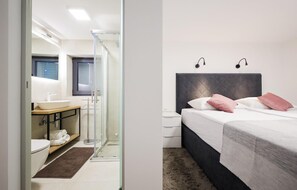 2 camere, una cassaforte in camera, Wi-Fi gratuito, lenzuola