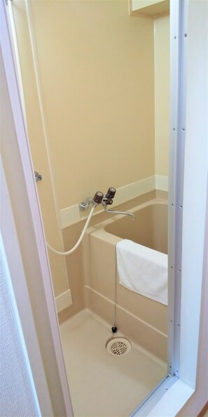 Twin Room, Smoking | Bathroom - Urban Times Hiroshima (Hiroshima)