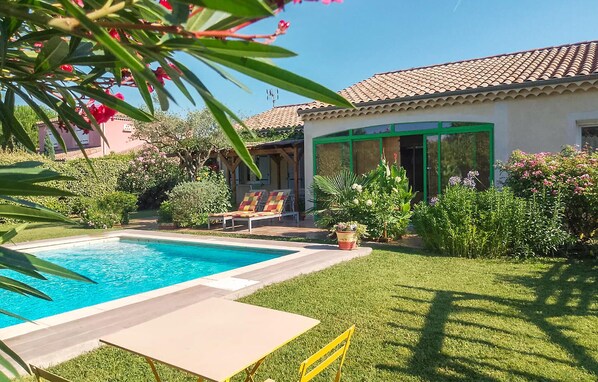 Pool - Cozy home in Montélimar (Montélimar)